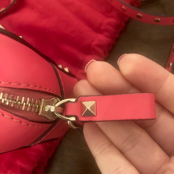 Valentino Rockstud camera bag - Picture 8 of 10